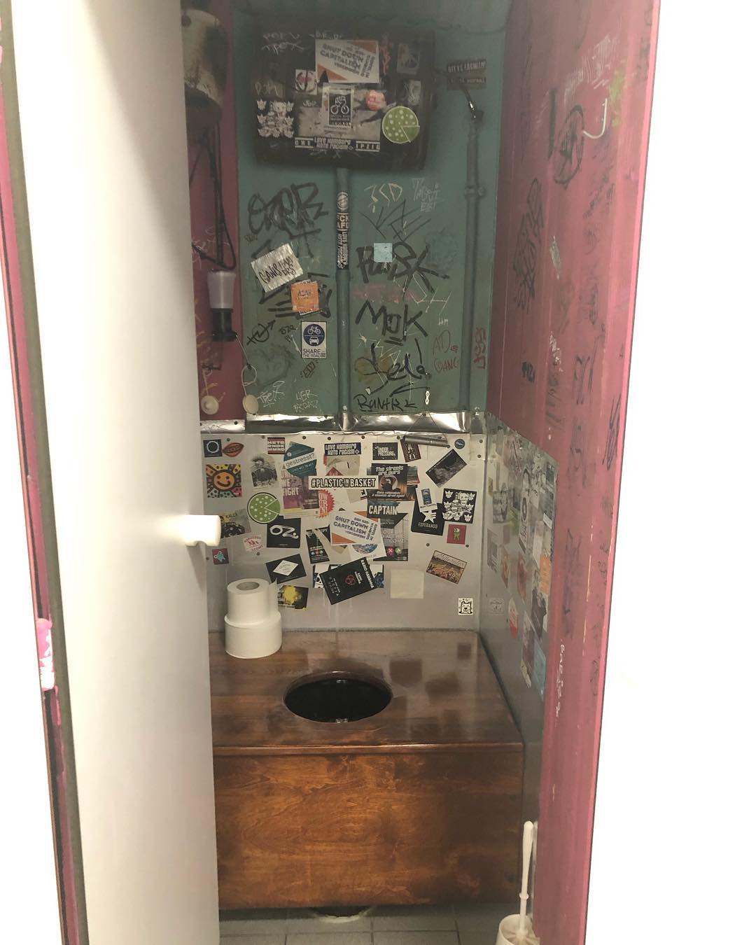 Hüttentoilette beim Outdoor Ausstatter